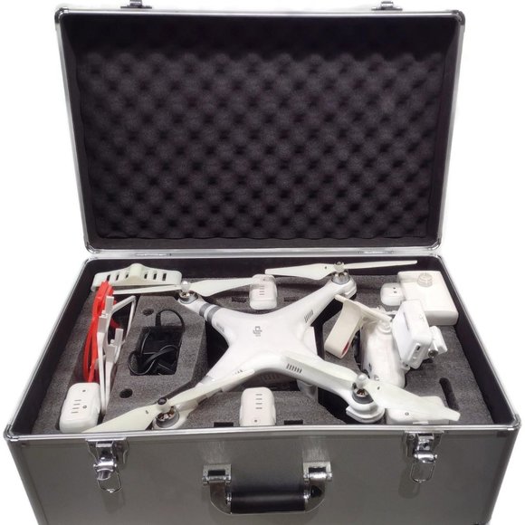 DJI Phantom 2 Vision Plus Drone with case - Picture 1 of 5